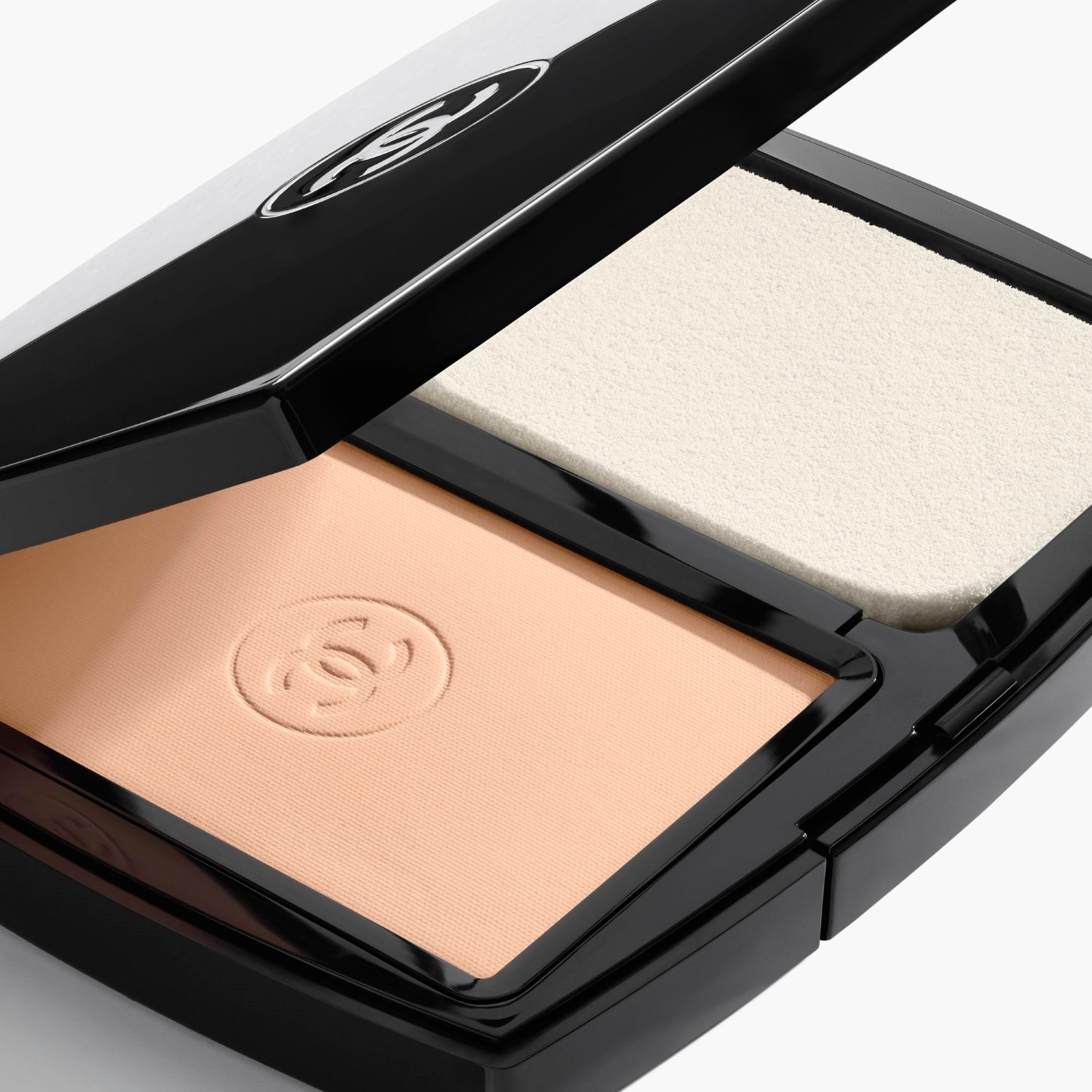 BASE DE MAQUILLAJE COMPACTO DE LARGA DURACIÓN ULTRACONFORTABLE ? ACABADO PERFECTO